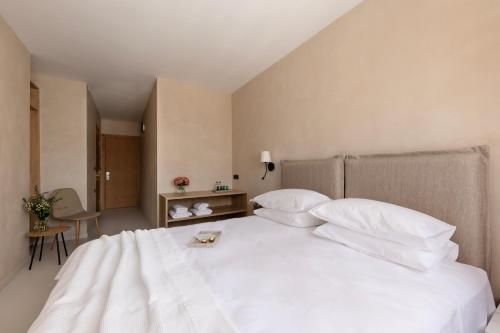 Regal Hotel Mitropoleos - image 7