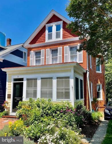 Vintage Charm: Annapolis Retreat in Annapolis, USA
