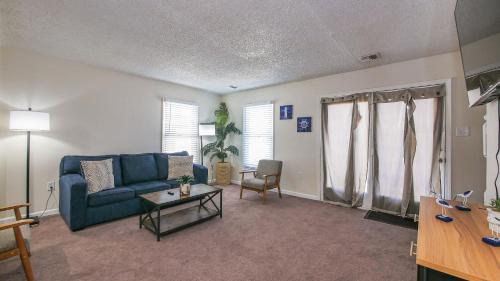 Nautical Nook - Quiet Neighborhood in AC!