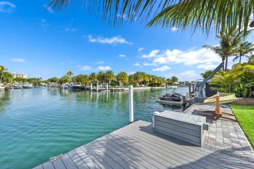 Bayfront Bliss Awaits Book Your Ultimate Miami Getaway in Keystone Islands, Vereinigte Staaten von Amerika