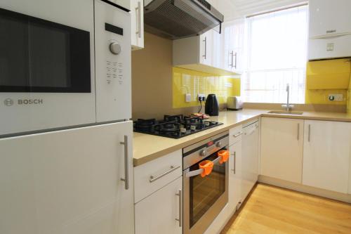 Chelsea - Sloane Avenue Apartments - image 11