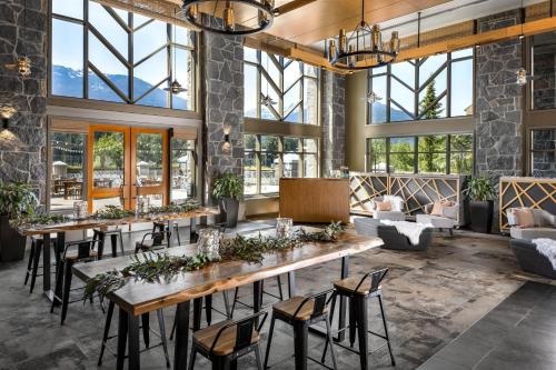Hol, The Westin Resort & Spa, Whistler in Whistler (BC)