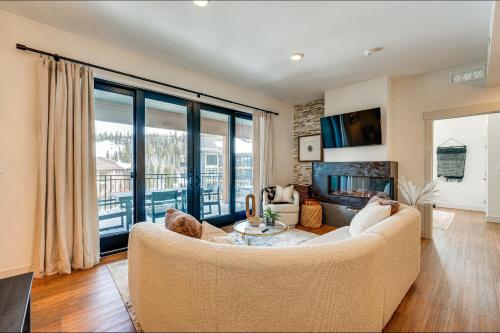 Downtown Winter Park Condo with Community Hot Tub in Winter Park, Vereinigte Staaten von Amerika