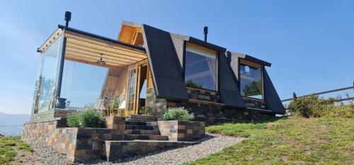 2 bedrooms, 3 beds