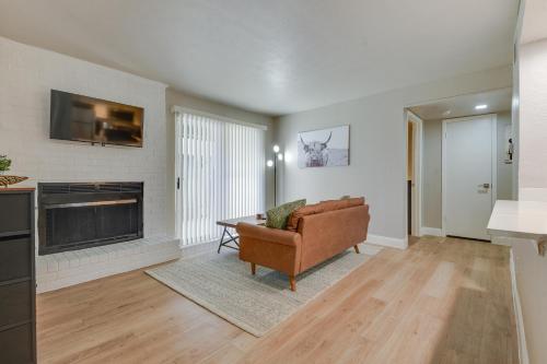Grand Prairie Apartment Close to Stadiums! in Grand Prairie, USA