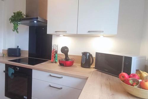 Appartement neuf - 3 chambres - 6 personnes - 73m² vue sur la ville in La Grace De Dieu