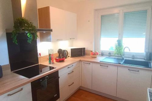 Appartement neuf - 3 chambres - 6 personnes - 73m² vue sur la ville in La Grace De Dieu