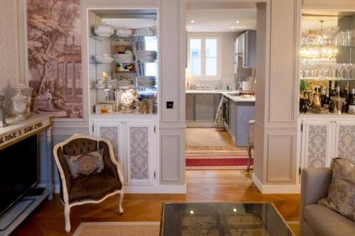 Elegant luxury private apartment by Eiffel Tower, París (foto 5)