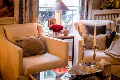 Elegant luxury private apartment by Eiffel Tower, París (foto 3)