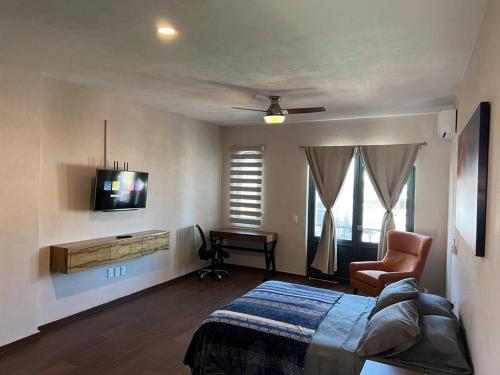 Modern 3 bedroom Private home with Aircondition in Zapotlanejo, Mexico