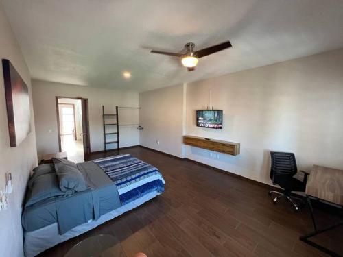 Modern 3 bedroom Private home with Aircondition in Zapotlanejo, Mexico