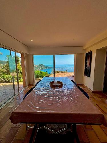 Villa Provencale vue mer & piscine privee in Le Trayas Superieur