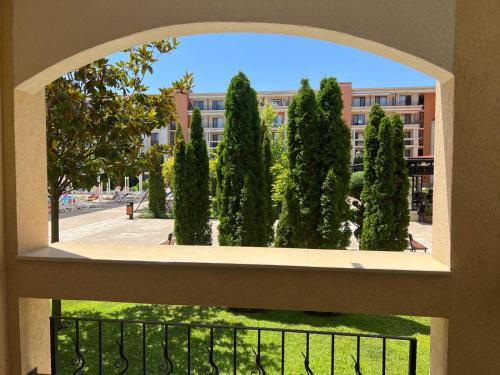 Apartment with Garden View image 10