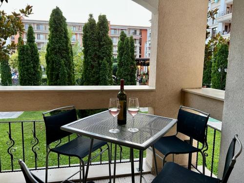 Apartment with Garden View image 7