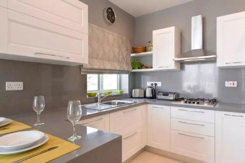 Penthouse with Picturesque Garden and Bayviews, Marsaskala (foto 5)