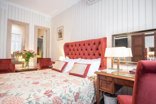 Swiss Hotel - image 12