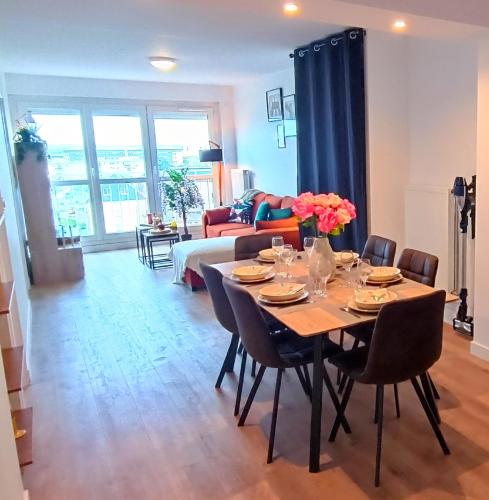 Vistas, Appartement neuf - 3 chambres - 6 personnes - 73m² vue sur la ville in La Grace De Dieu