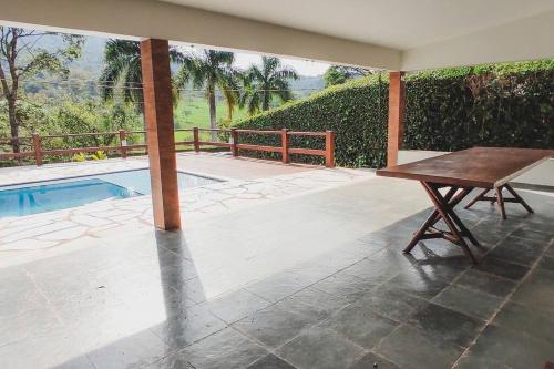 Casa Temporada em Frente ao Lago - Escarpas do Lago - Capitólio