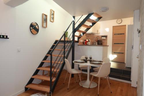 Duplex cosy à 7 minutes à pied du RER Nanterre ville - Location saisonnière - Nanterre