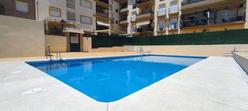Bonito apartamento en Torrox costa con piscina