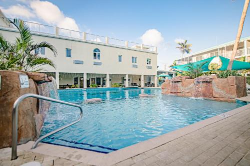 Seven Mile Beach Resort - 전망