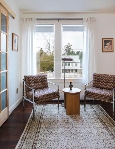 547412168 Eastwind Hotel Lake Placid