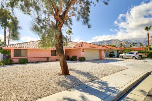 Inviting Palm Springs Home 3 Mi to Downtown! in Palm Springs, USA