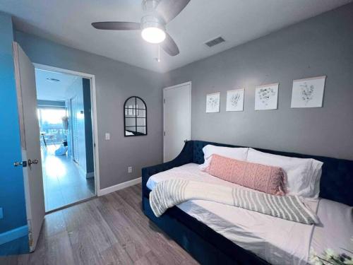 Downtown Charm: Sleek 3-Bed w/Deck & Views in San Diego, USA