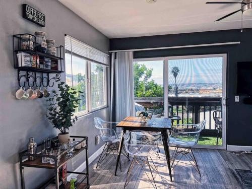 Downtown Charm: Sleek 3-Bed w/Deck & Views in San Diego, USA