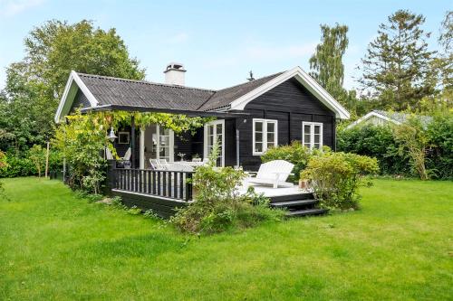  Blissful Summer house in Hornbæk in Hornbæk