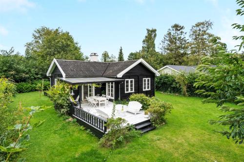  Blissful Summer house in Hornbæk in Hornbæk