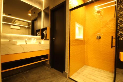 샤워실, Motel Deslize Limeira 1 in 리메이라