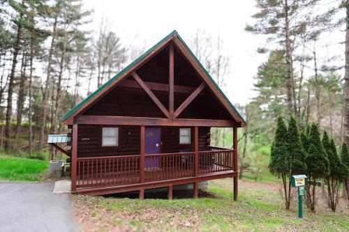 The Cabins at Pine Haven - Beckley