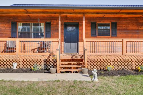 Pet-Friendly Countryside Haven Near Cherokee Lake!