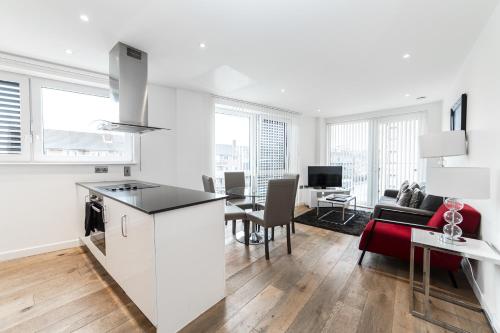 O2 Arena Apartments - image 3
