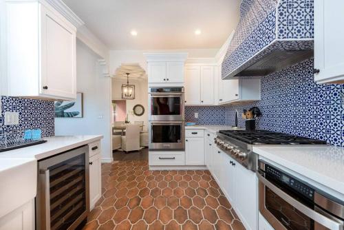 Experience Luxury in a Spanish-Moroccan Escape in Los Angeles, USA