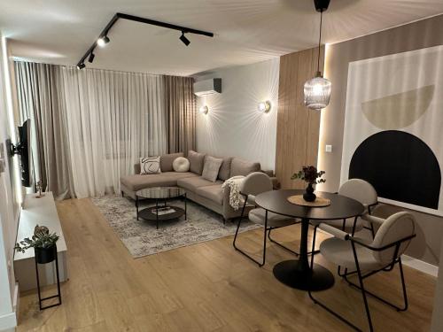 Apartman Avanti - blizina centra,besplatan parking i balkon