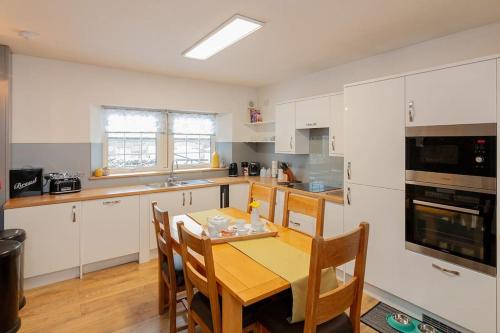 Homely and cosy cottage in the Scottish Borders in Тевіохед
