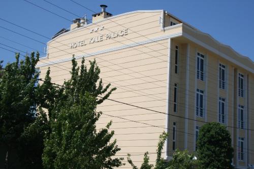 Kale Palace Hotel - Hôtel - Gokceada Town