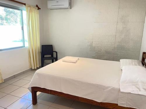 HOSTAL AMBORO