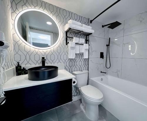 Coast Two Queens with Kitchenette