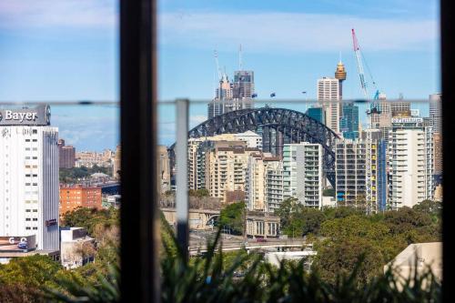 2 Bed North Sydney Self Catering - main image