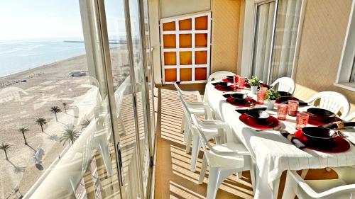 Apartment with Sea View image 5