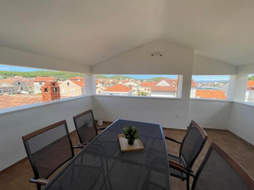 Apartmant SEASIDE - 350m from beach, great terrace, 2+2