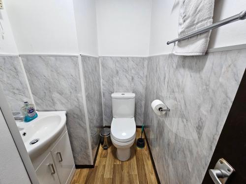 Collingwood Hotel - image 10