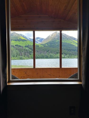 Summit Lake Lodge