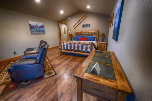 Summit Lake Lodge