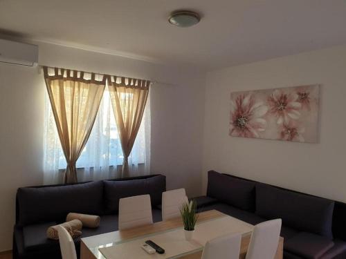 One-Bedroom Apartment with Balcony