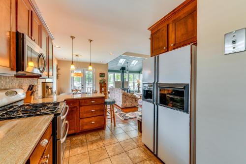 Lakefront Troutman Home with Private Dock and Slip! in Troutman, USA
