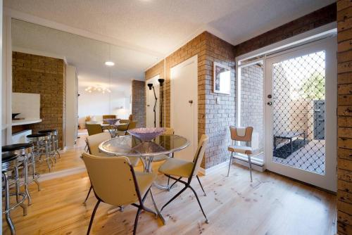 Honeyeater Hidden Gem - 2BR Central Quiet